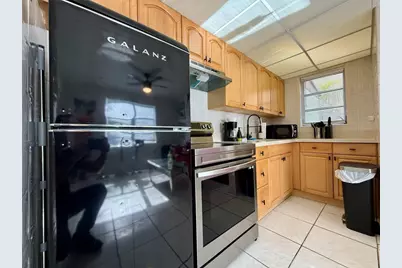 3210 Canal Drive #8, Pompano Beach, FL 33062 - Photo 3