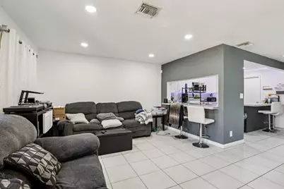 5843 Woodlands Boulevard, Tamarac, FL 33319 - Photo 3