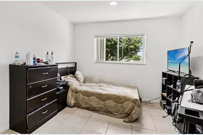 5843 Woodlands Boulevard, Tamarac, FL 33319 - Photo 27