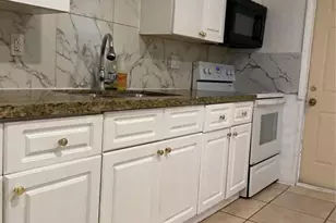 1735 SW 44th Terrace, Fort Lauderdale, FL 33317 - Photo 9