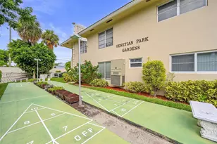 2111 NE 42nd Ct, Pompano Beach, FL 33064 - Photo 21