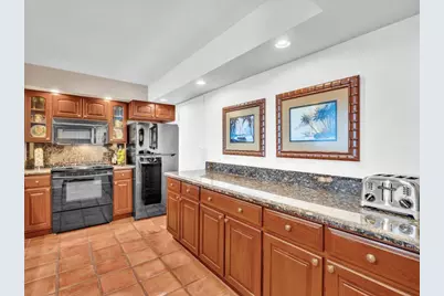 1147 Hillsboro Mile #802, Pompano Beach, FL 33062 - Photo 19