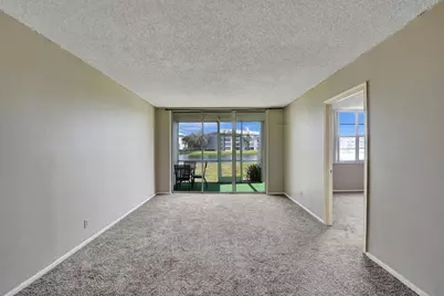 9440 Poinciana Place #109, Davie, FL 33324 - Photo 5