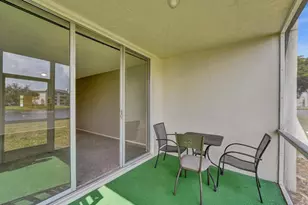 9440 Poinciana Pl, Davie, FL 33324 - Photo 31