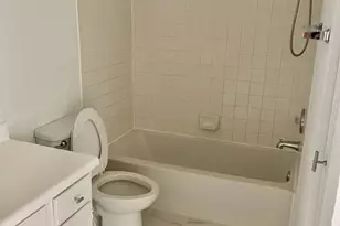 3320 Pinewalk Dr Unit, Margate, FL 33063 - Photo 9