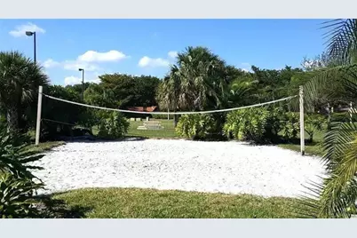 3320 Pinewalk Drive #1716, Margate, FL 33063 - Photo 13