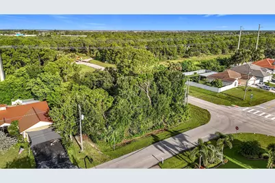 2192 SW Del Rio Boulevard, Port Saint Lucie, FL 34953 - Photo 5