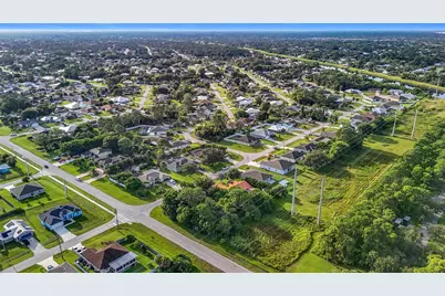 2192 SW Del Rio Boulevard, Port Saint Lucie, FL 34953 - Photo 9