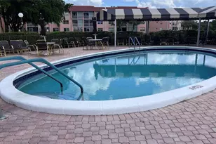 9261 Sunrise Lakes Blvd, Sunrise, FL 33322 - Photo 15