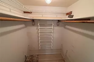 9261 Sunrise Lakes Blvd, Sunrise, FL 33322 - Photo 11