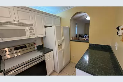 9261 Sunrise Lakes Boulevard #212, Sunrise, FL 33322 - Photo 7