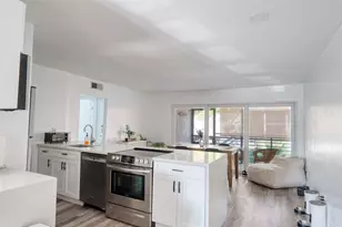 5310 NE 6th Ave, Oakland Park, FL 33334 - Photo 9