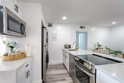 5310 NE 6th Avenue #C14, Fort Lauderdale, FL 33334 - Photo 11