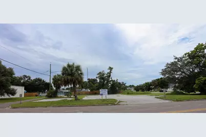 N 17th Street, Saint Petersburg, FL 33713 - Photo 1
