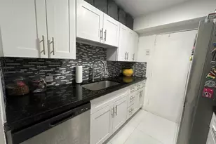 2350 NE 135th St, North Miami, FL 33181 - Photo 7