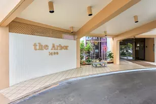 1400 St Charles Pl, Hollywood, FL 33026 - Photo 3