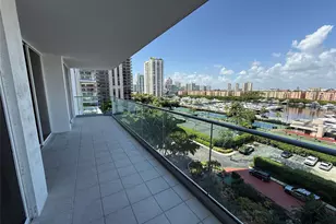 19707 Turnberry Way, Aventura, FL 33180 - Photo 23