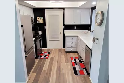 5011 NW 50th Court, Tamarac, FL 33319 - Photo 9