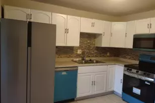 128 Miami Gardens Rd, West Park, FL 33023 - Photo 11