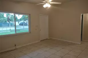 128 Miami Gardens Rd, West Park, FL 33023 - Photo 13