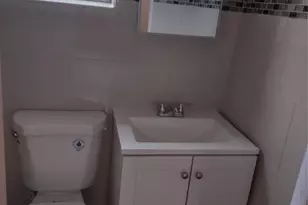 128 Miami Gardens Rd, West Park, FL 33023 - Photo 25