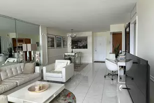 305 N Pompano Beach Blvd, Pompano Beach, FL 33062 - Photo 5