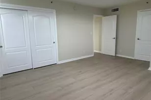 3510 Oaks Way, Pompano Beach, FL 33069 - Photo 9