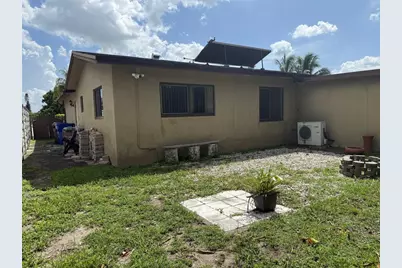 8121 SW 8th Street, Pompano Beach, FL 33068 - Photo 15