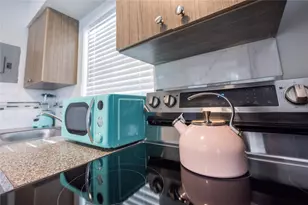 140 NE 71st St, Miami, FL 33138 - Photo 13