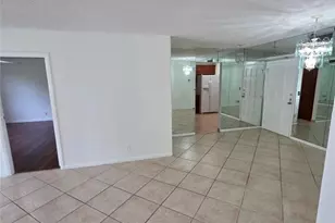 6361 N Falls Cir Dr, Lauderhill, FL 33319 - Photo 5