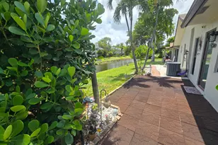 2098 SW 17th Dr, Deerfield Beach, FL 33442 - Photo 3