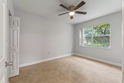 2301 Belmont Lane #2301, Pompano Beach, FL 33068 - Photo 7