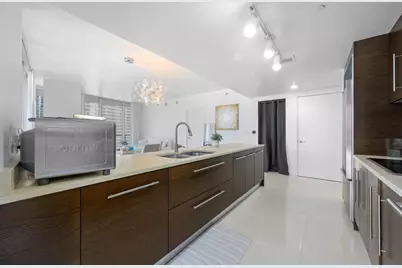 475 Brickell Avenue #1815, Miami, FL 33131 - Photo 3