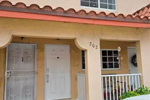 7895 W 29th Ln, Hialeah, FL 33018 - Photo 35