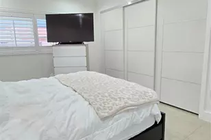 7895 W 29th Ln, Hialeah, FL 33018 - Photo 27