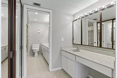 330 SE 20 Avenue #421, Deerfield Beach, FL 33441 - Photo 17