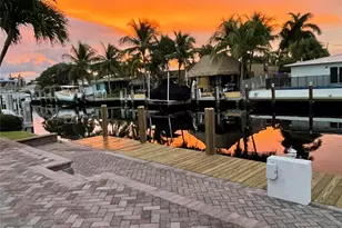 200 SE 11th St, Pompano Beach, FL 33060 - Photo 27