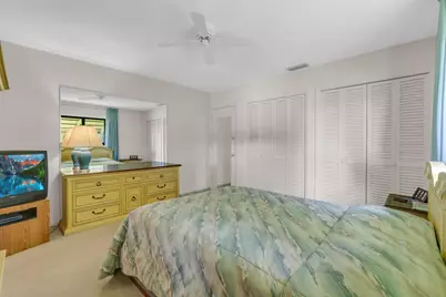 1774 NW 39th Place, Oakland Park, FL 33309 - Photo 27