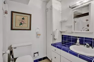 2500 NE 48th Ln, Fort Lauderdale, FL 33308 - Photo 11