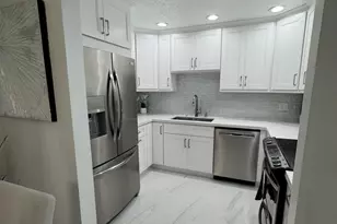 6379 Bay Club Dr, Fort Lauderdale, FL 33308 - Photo 9