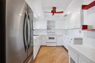 818 SE 4th St, Fort Lauderdale, FL 33301 - Photo 13