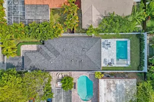 1280 NE 40th St, Oakland Park, FL 33334 - Photo 3