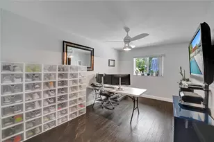 1280 NE 40th St, Oakland Park, FL 33334 - Photo 33