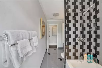1280 NE 40th Street, Oakland Park, FL 33334 - Photo 31