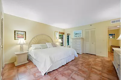 2206 S Cypress Bend Drive #208, Pompano Beach, FL 33069 - Photo 15