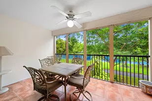 2206 S Cypress Bend Dr, Pompano Beach, FL 33069 - Photo 3