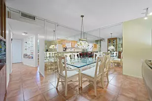 2206 S Cypress Bend Dr, Pompano Beach, FL 33069 - Photo 13