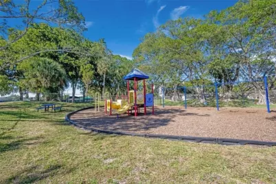 2206 S Cypress Bend Drive #208, Pompano Beach, FL 33069 - Photo 37