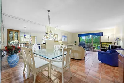 2206 S Cypress Bend Drive #208, Pompano Beach, FL 33069 - Photo 11