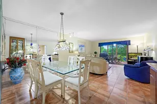 2206 S Cypress Bend Dr, Pompano Beach, FL 33069 - Photo 11